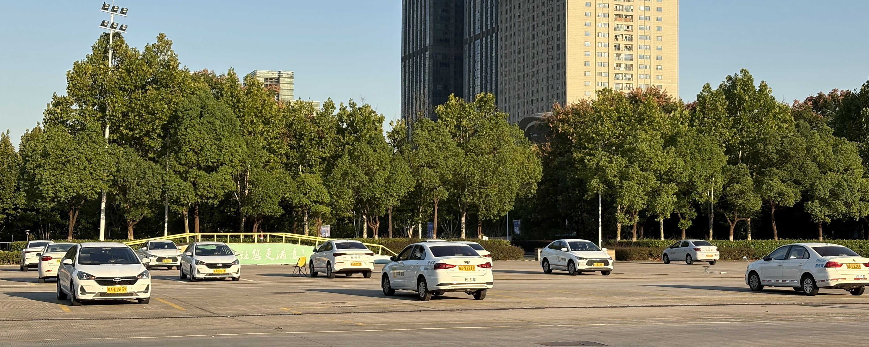 八零驾校训练车辆